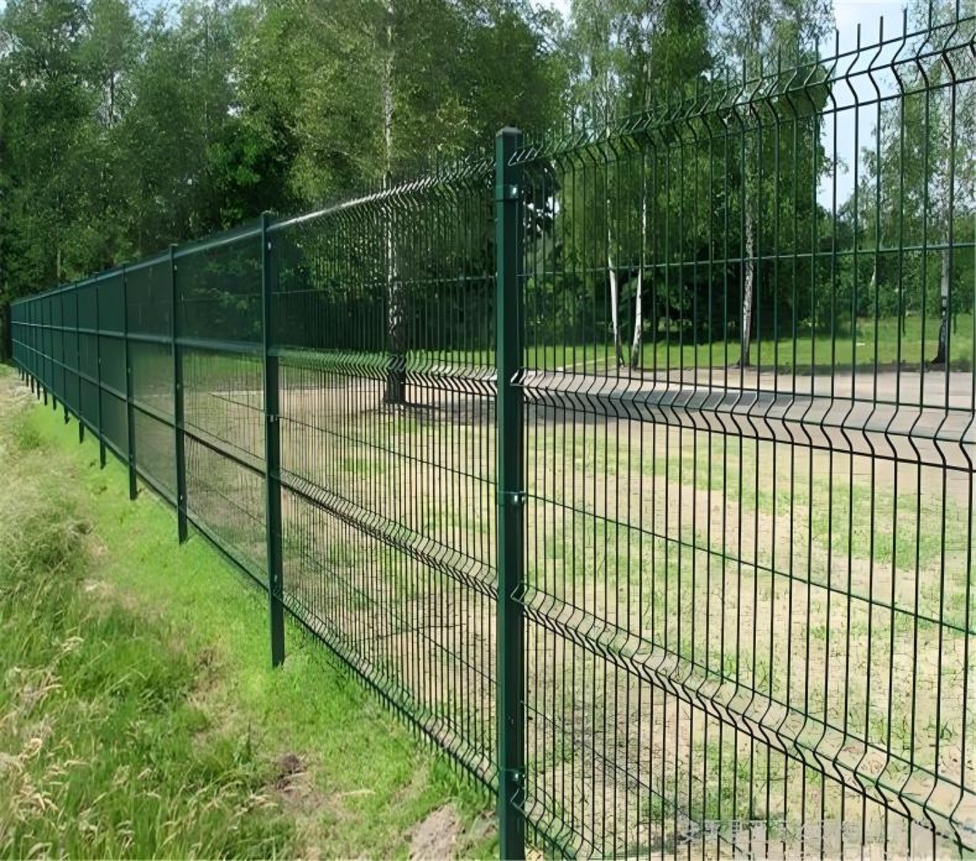 Fence with Triangle Bends
